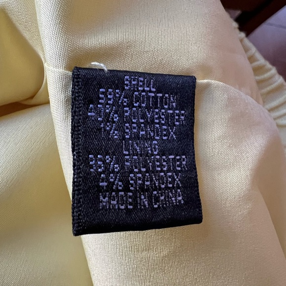 Andrianna Papell size 8 good condition - Picture 5 of 5